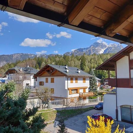 Appartamento Comodo E Curato Per Famiglie Pieve di Cadore Ngoại thất bức ảnh